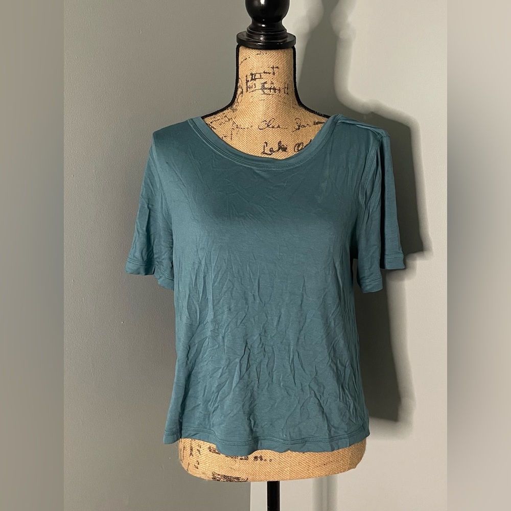 Banana Republic Razerback/ Short Sleeve Tee